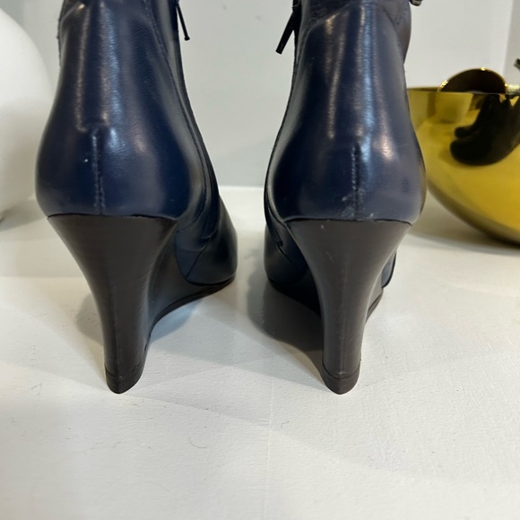 Lanvin dark blue ankle bootie with wedge heel - Picture 5 of 8